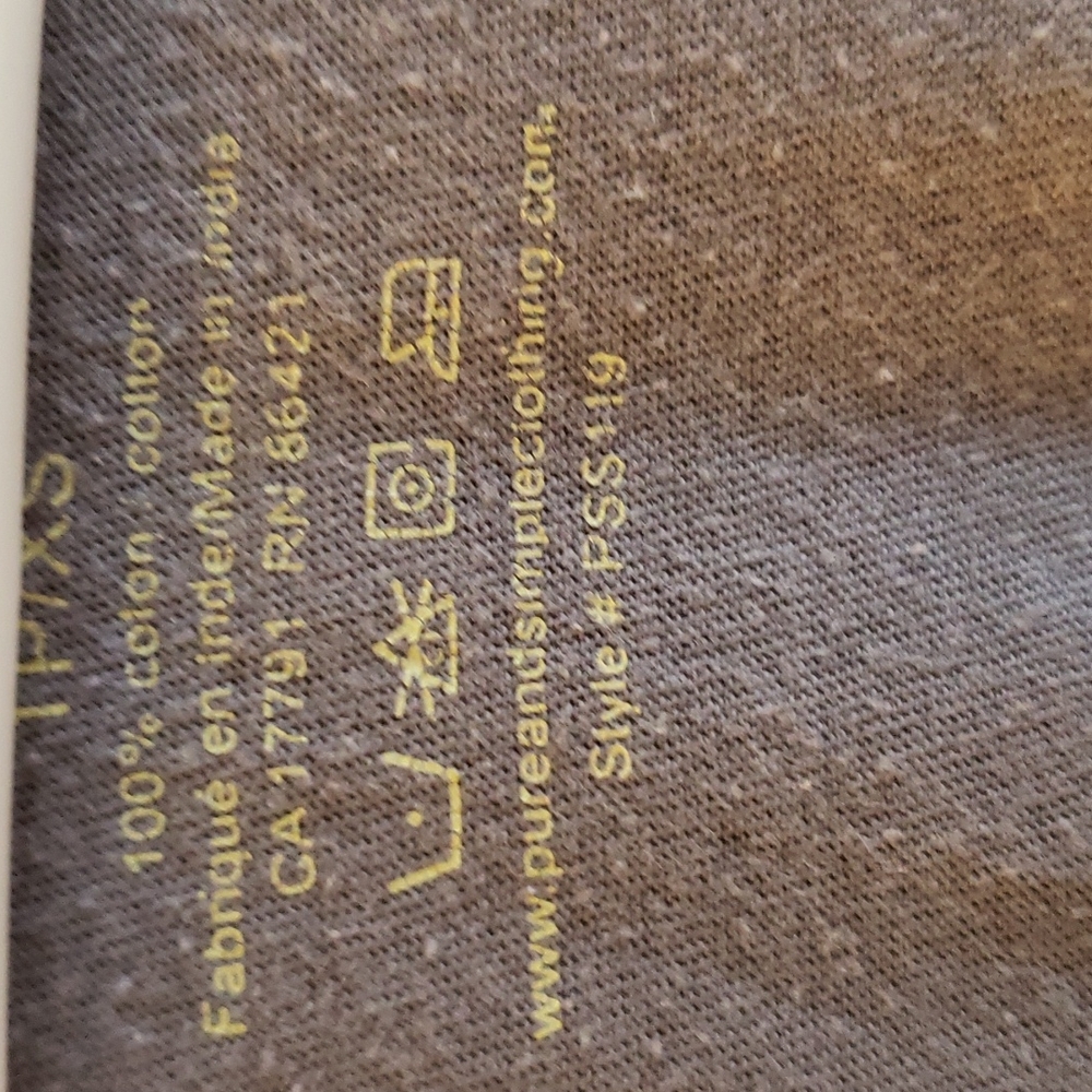 Pure & Simple tee - Picture 3 of 6